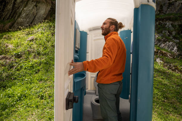 Best Portable restroom trailer rental  in Warrenvle, IL