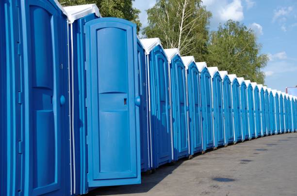 Best Portable restroom trailer rental  in Warrenvle, IL